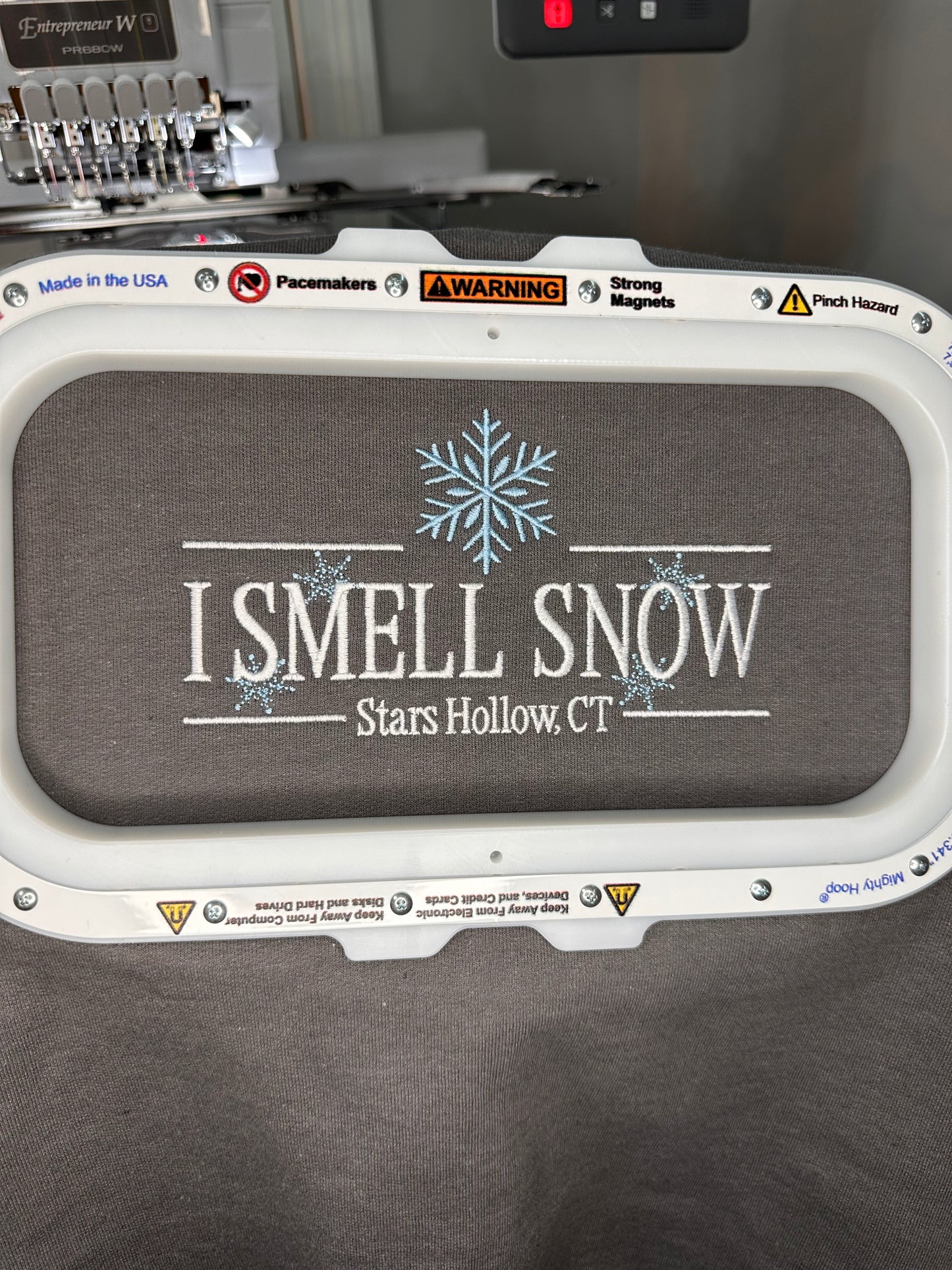 I Smell Snow Embroidered Crew
