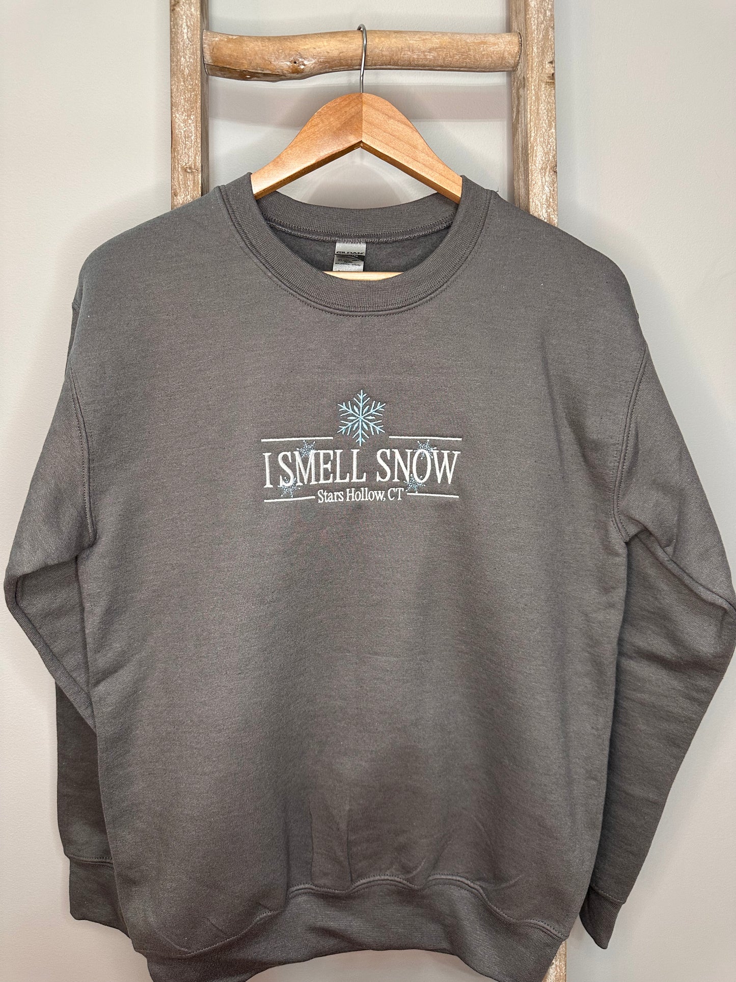 I Smell Snow Embroidered Crew