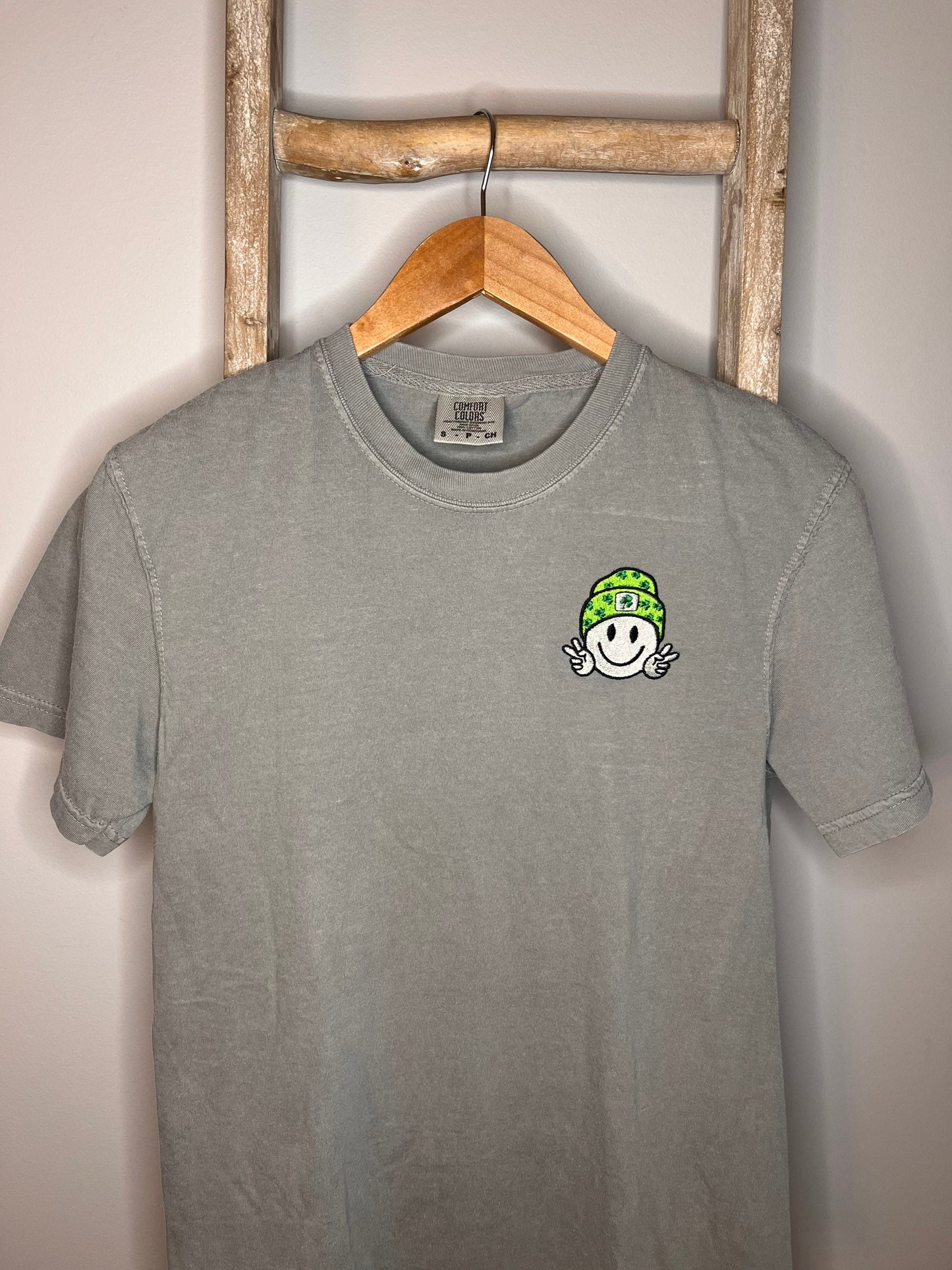 St. Patrick’s Day Embroidered Smiley Tee / Green Embroidered Shirt / St. Patrick’s Embroidery / Smiley Embroidery / Peace Sign Embroidery