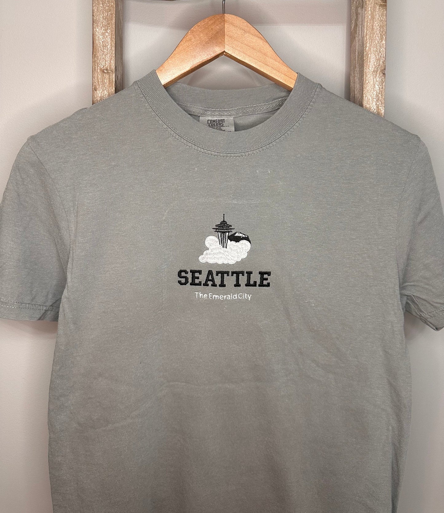 Seattle Washington Embroidered Tee / Seattle T Shirt / Space Needle Tee / Seattle Embroidery / Seattle Shirt